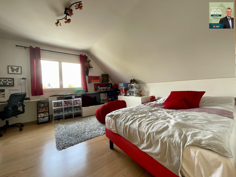 Maison - 256 m² - 7 pièces