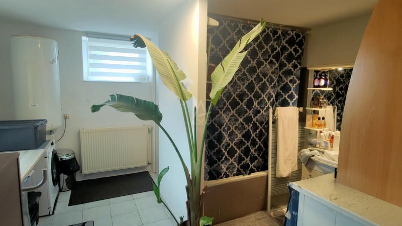 Maison - 93 m² - 5 pièces