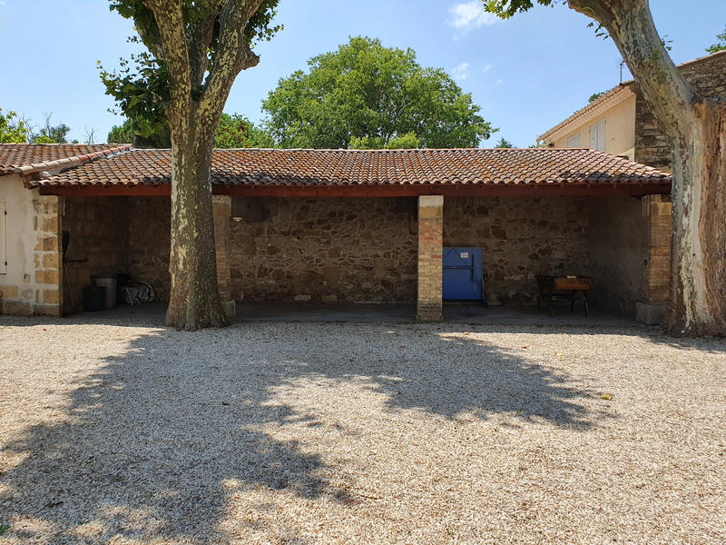 Maison - 281 m² - 9 pièces