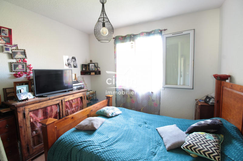 Villa - 100 m² - 5 pièces