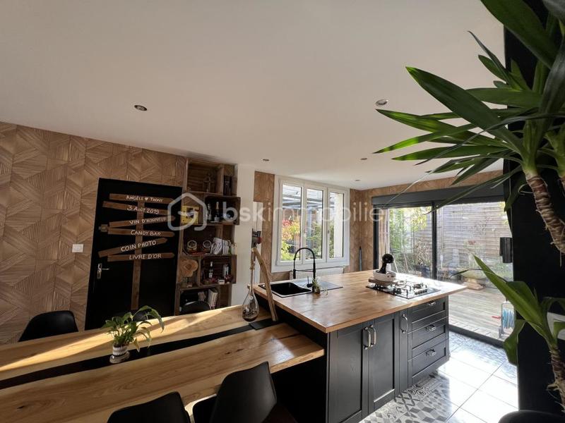 Maison - 120 m² - 6 pièces