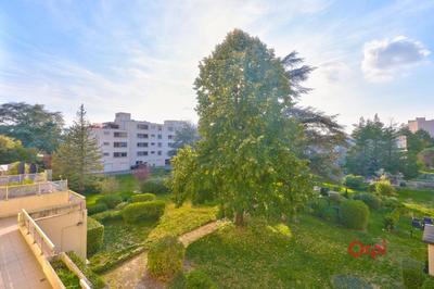 Appartement - 93 m² - 4 pièces