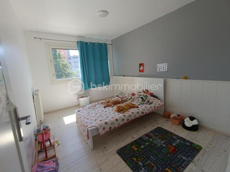 Appartement - 97 m² - 4 pièces