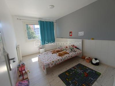 Appartement - 97 m² - 4 pièces