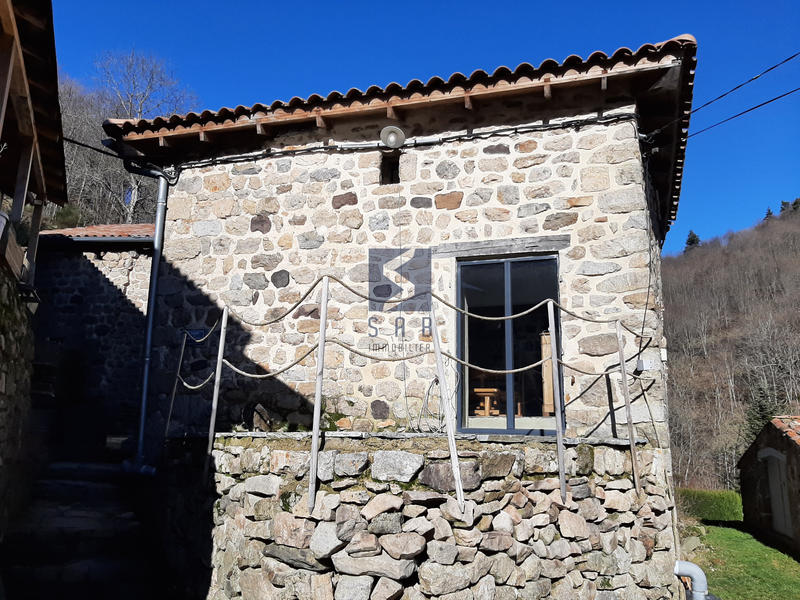 Maison - 182 m² - 7 pièces