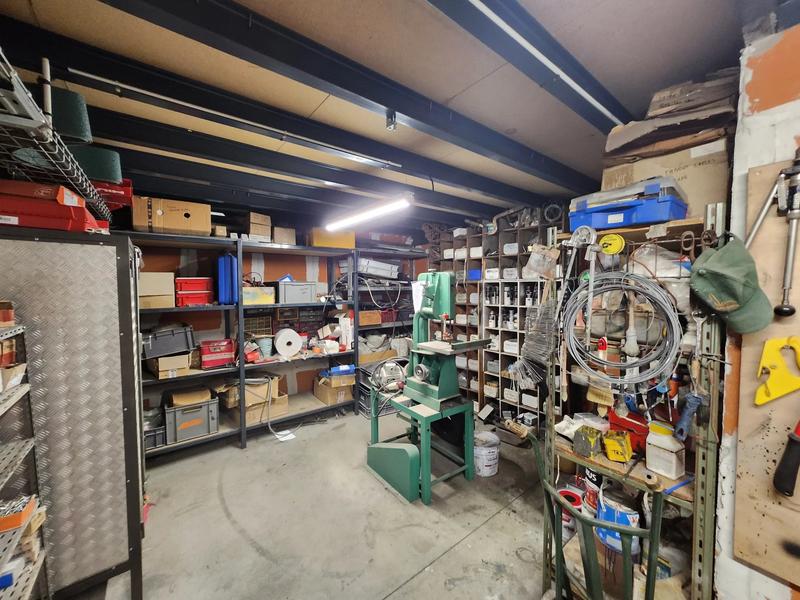 Local commercial - 330 m² - 5 pièces