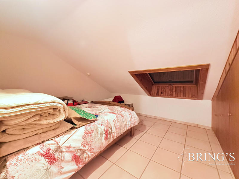 Maison - 250 m² - 8 pièces