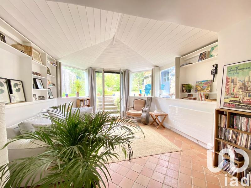 Maison - 179 m² - 8 pièces