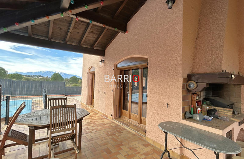 Villa - 226 m² - 8 pièces