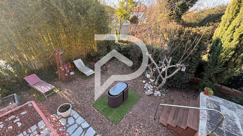 Maison - 140 m² - 5 pièces