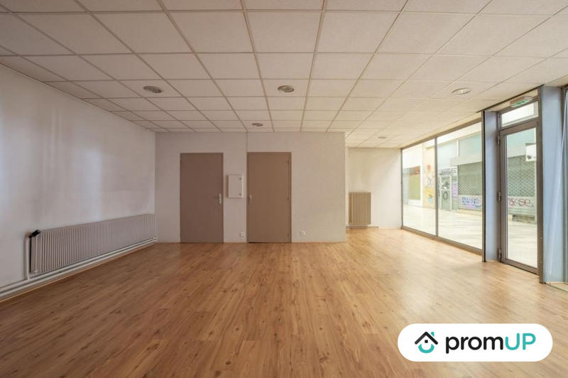 Local commercial - 60 m² - 2 pièces