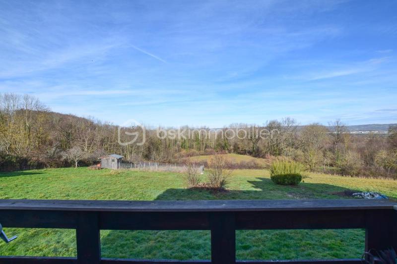 Maison - 98 m² - 5 pièces