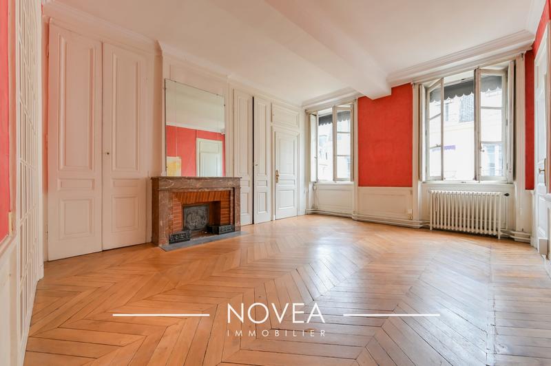 Appartement - 140 m² - 4 pièces