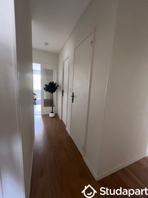 Chambre - 9 m² - 1 pièce