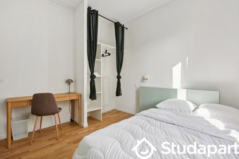 Chambre - 11 m² - 1 pièce