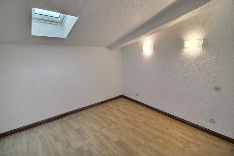 Maison - 85 m² - 5 pièces