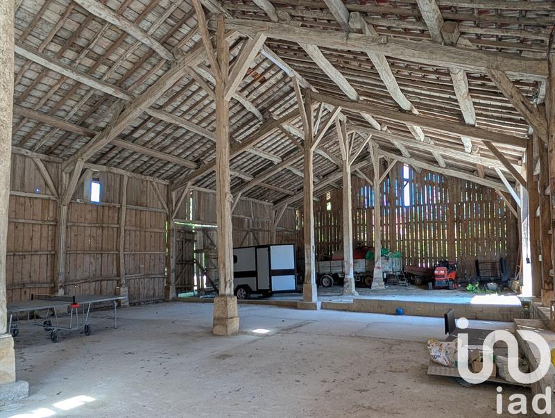 Maison - 240 m² - 8 pièces