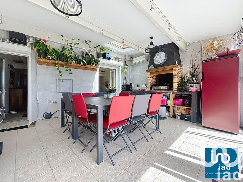 Maison - 176 m² - 8 pièces