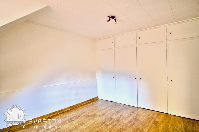 Appartement - 90 m² - 4 pièces