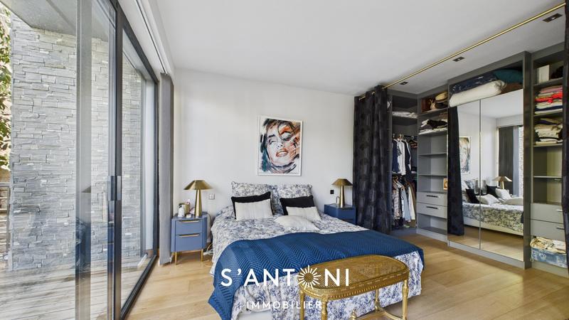 Villa - 180 m² - 4 pièces