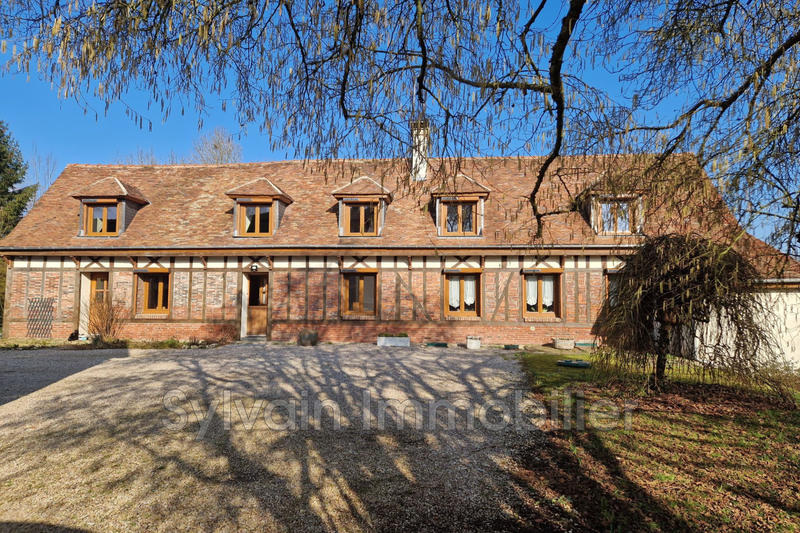 Maison - 169 m² - 8 pièces