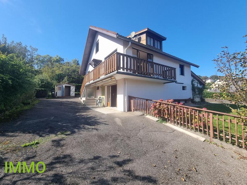 Maison - 135 m² - 6 pièces