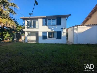 Maison - 174 m² - 6 pièces