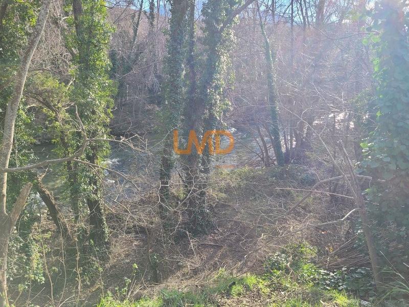 Mas - 350 m² - 6 pièces