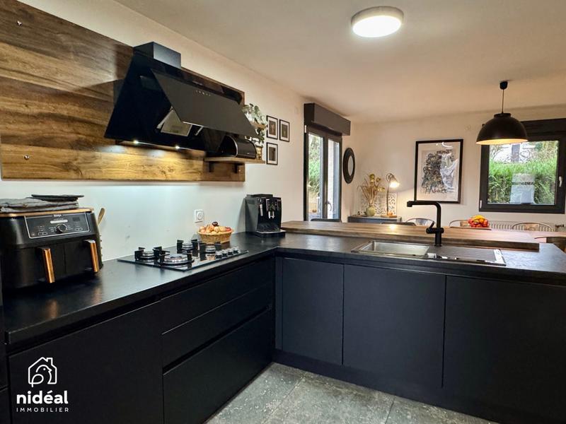 Maison - 125 m² - 6 pièces