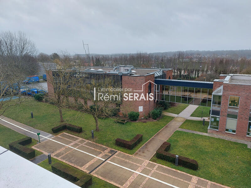 Bureau - 5 620 m² - 120 pièces