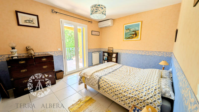 Villa - 220 m² - 7 pièces