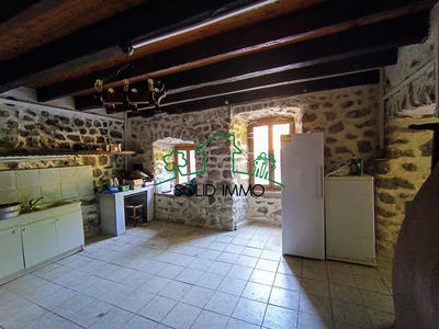 Maison de village - 262 m² - 8 pièces