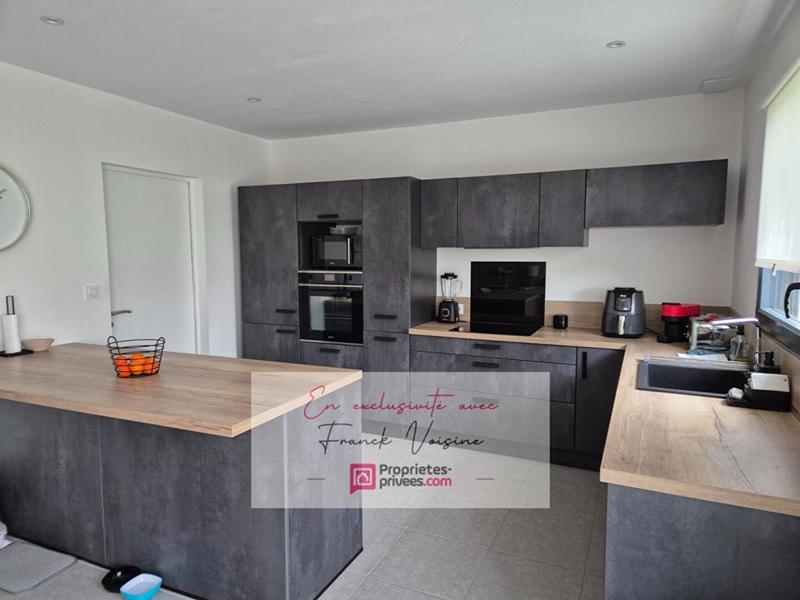 Maison - 90 m² - 5 pièces