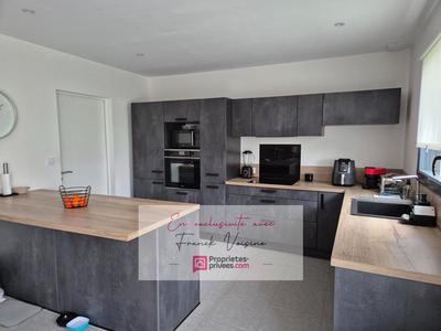 Maison - 90 m² - 5 pièces