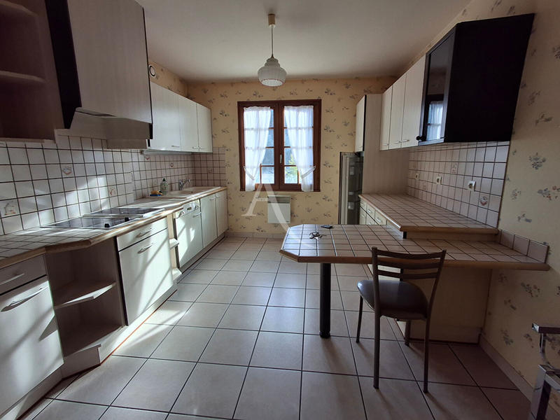 Maison - 191 m² - 8 pièces