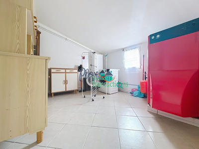 Maison traditionnelle - 171 m² - 7 pièces