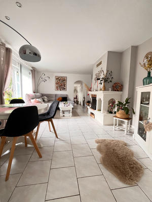 Maison - 194 m² - 6 pièces