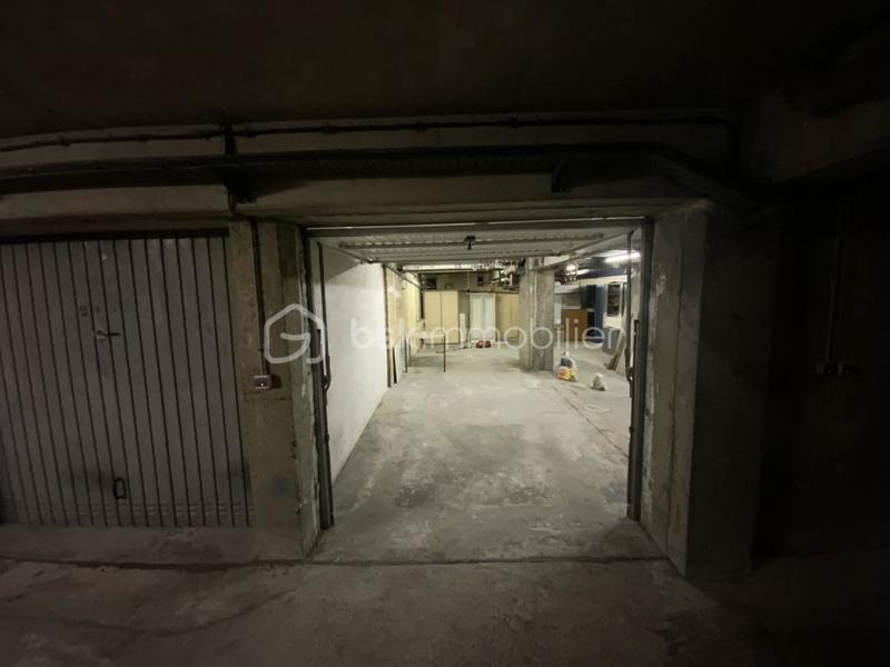 Bureau - 104 m² - 1 pièce