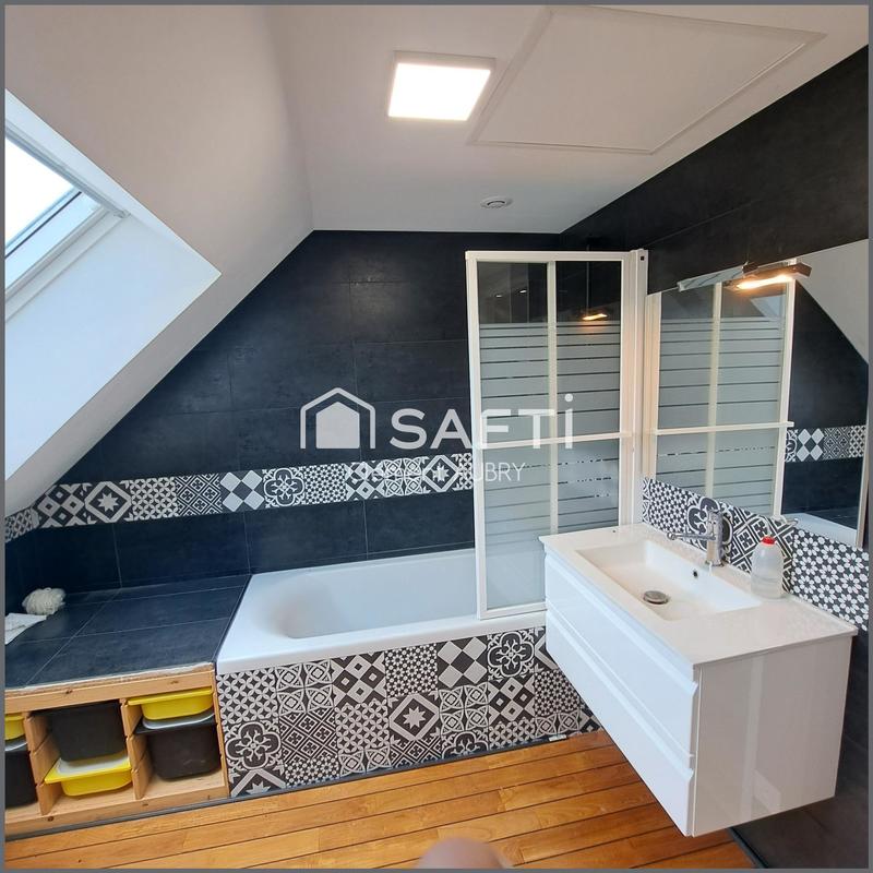 Maison - 139 m² - 7 pièces