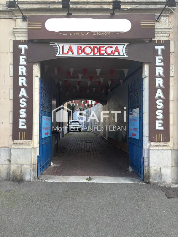 Local commercial - 990 m²