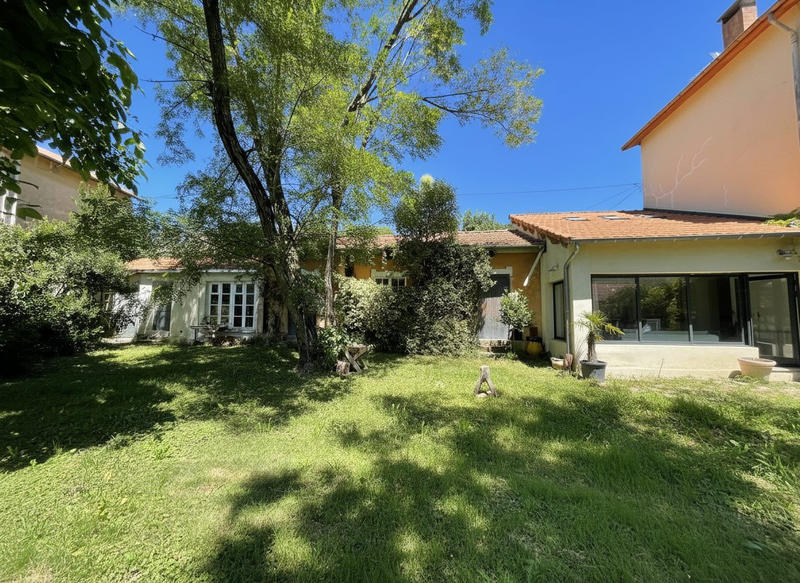 Maison - 155 m² - 8 pièces