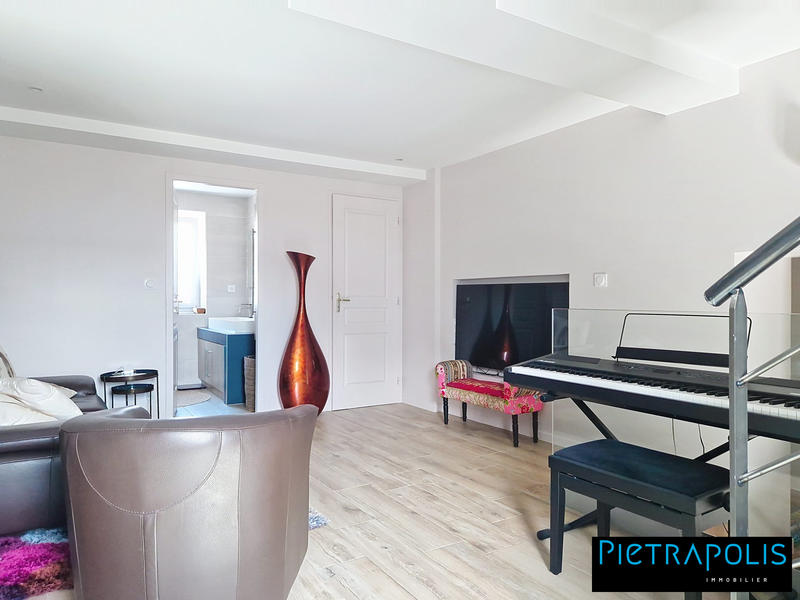 Maison ancienne - 181 m² - 7 pièces