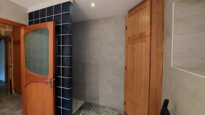 Maison - 300 m² - 8 pièces