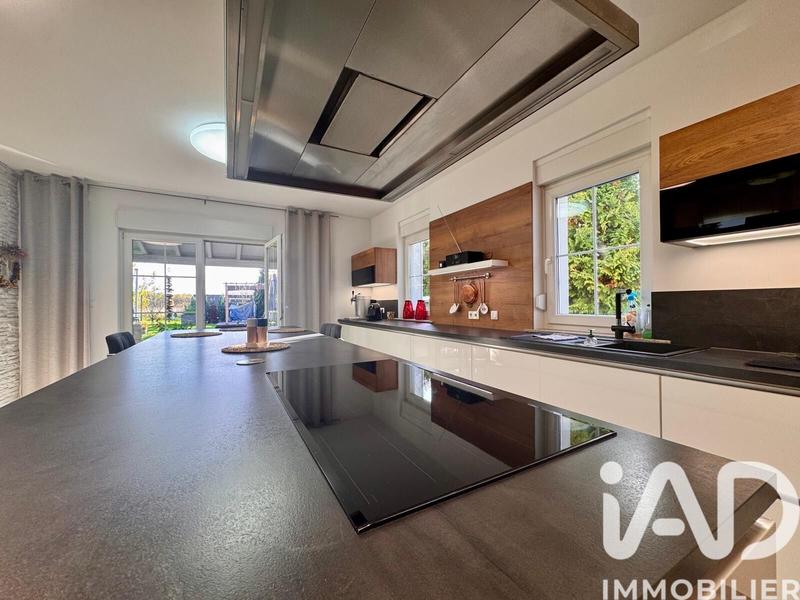 Maison - 197 m² - 7 pièces