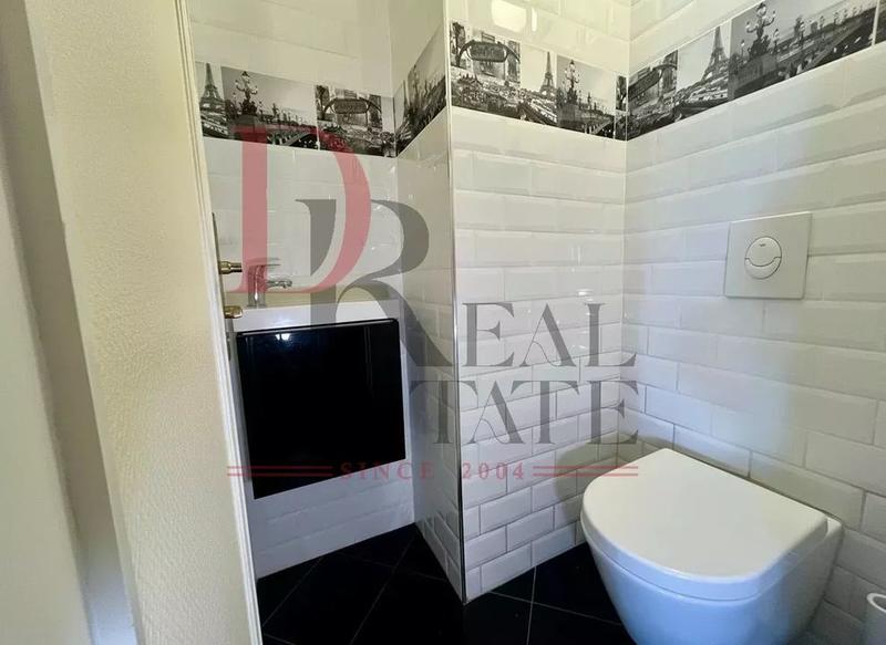 Appartement - 93 m² - 4 pièces