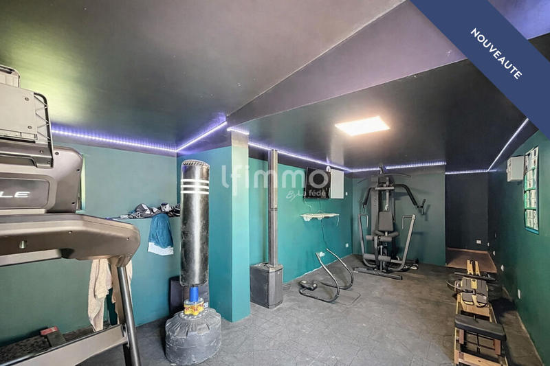 Maison - 201 m² - 5 pièces