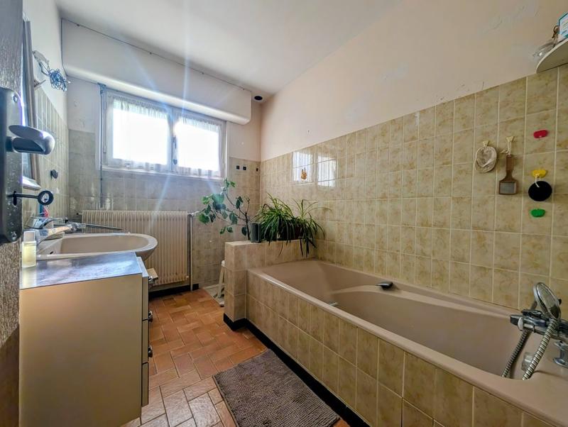 Maison - 157 m² - 7 pièces