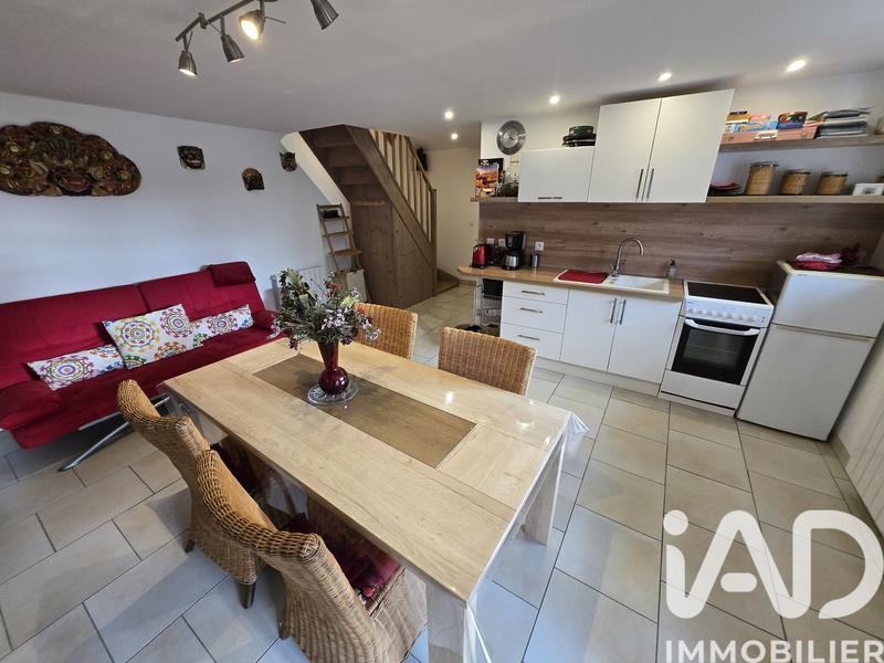 Maison - 254 m² - 11 pièces