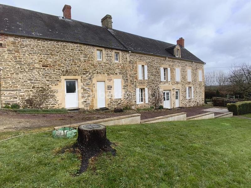 Demeure - 230 m² - 10 pièces