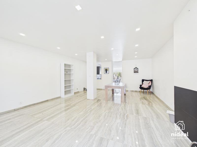 Maison - 104 m² - 4 pièces